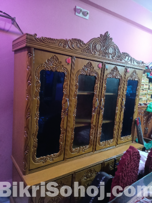 Sofa..wall.socash..dining.table.corner.socash.